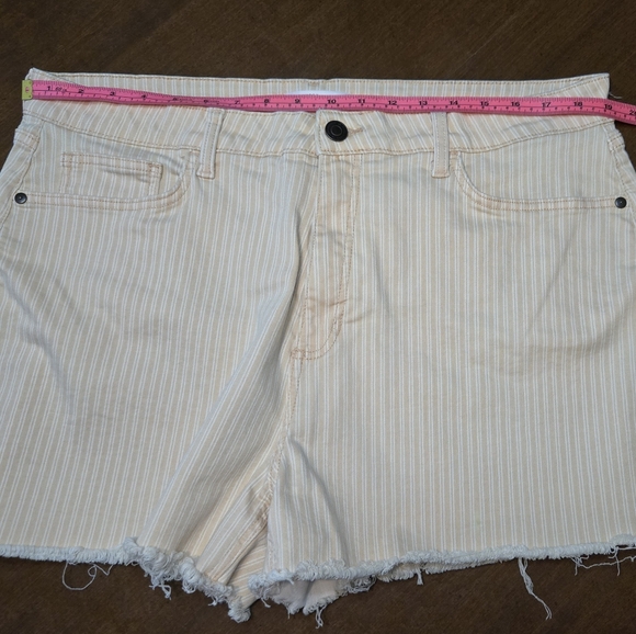 LC Lauren Conrad Striped Jean Shorts - Picture 13 of 13